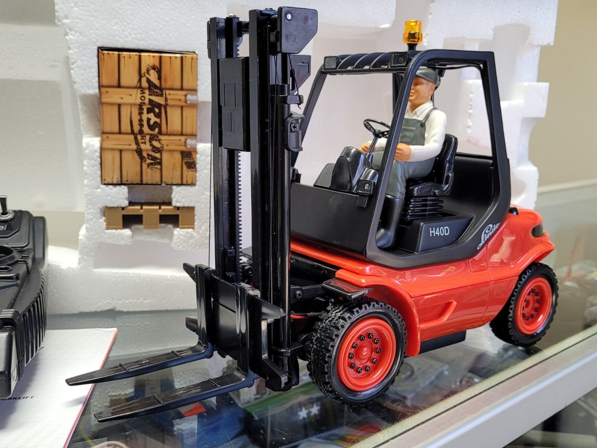 Carson 1/14 Functional model Linde H 40 D forklift truck with