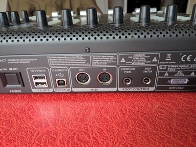 Behringer X-Touch Compact Universal Control Surface Music