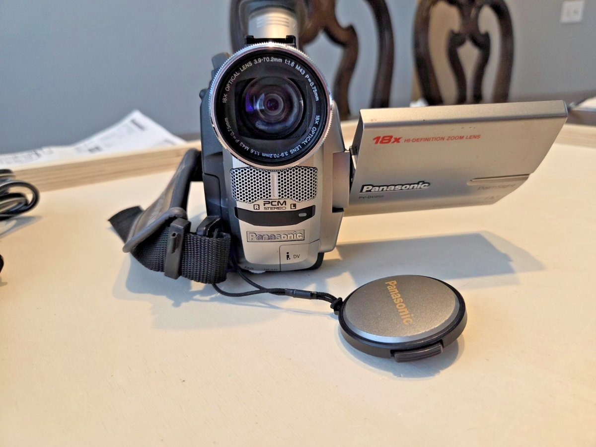 Panasonic PV-DV910 Digital Palmcorder PalmSight MiniDV Camcorder