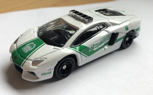 Tomica Lamborghini Aventador LP700-4 Dubai Polizei Nr. 87