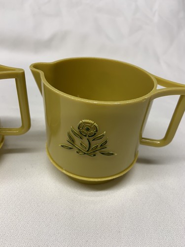 Vintage Mustard Yellow Plastic Cream And Sugar Bowl Set, Great Condition - Picture 2 of 5