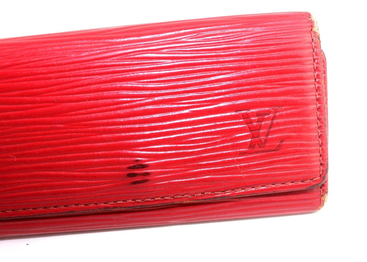 $300 Louis Vuitton LV Logo Red Epi Textured Leather 6 Key Holder -  Lust4Labels