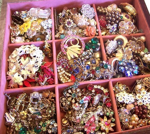 1 LB. Pound Jewelry Vintage Modern Huge Lot ALL GOOD Wear RESELL Pirate Treasure