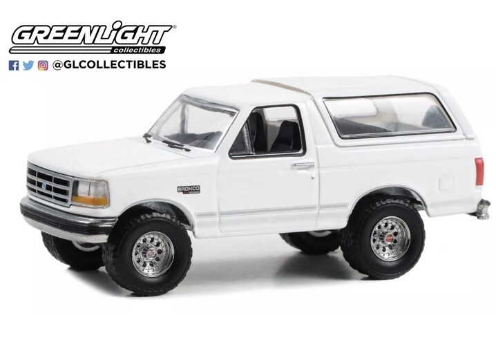 Greenlight GREEN MACHINE 1993 Ford Bronco XLT Oxford White 1/64