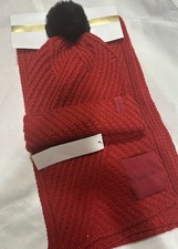 NWT Authentic Calvin Klein Hat and Scarf Set One Size ,Retail 128