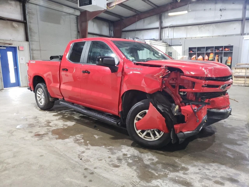 Used Front Left Door Assembly Front fits: 2020 Chevrolet Silverado 1500 pickup C Foto 4 de 4