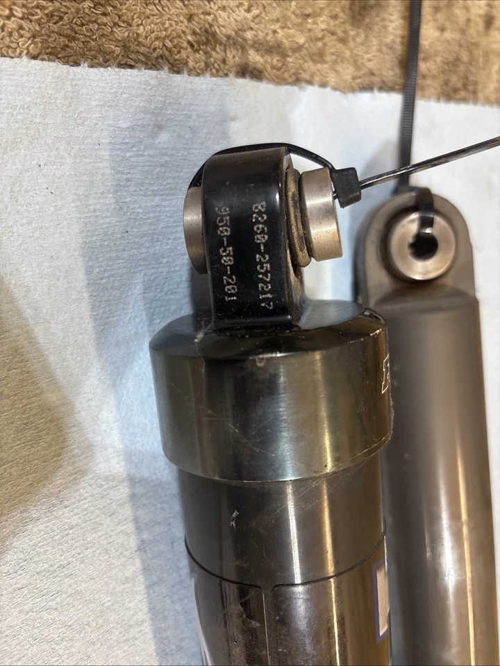 2008 Polaris RMK 800 fox float 2 front shocks suspension 394 - Image 2 of 4