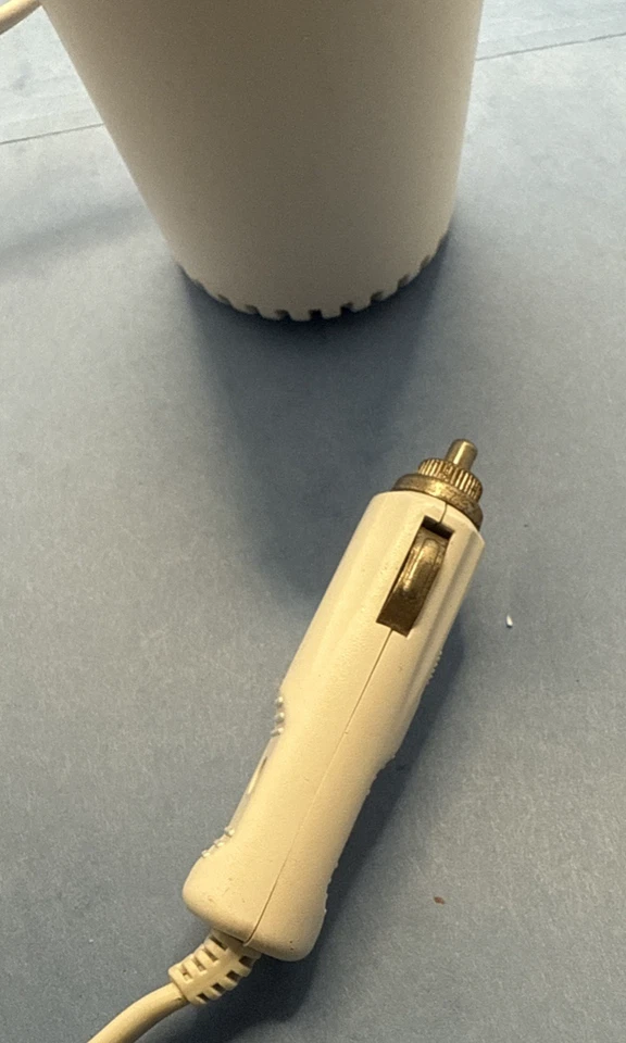 Mobile Inverter PowerLine PowerCup 200w  With USB Port & Powers 3 Devices - Image 3 of 4