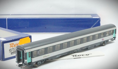 1:87 HO ROCO 45757 Personenwagen Corail + 2. Kl. Intercités SNCF hellgrau/grau | Zustand: Gebraucht