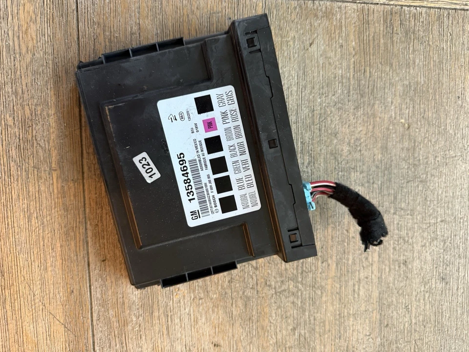 2013-2017 雪佛兰地形身体控制模块 BCM BCU 13584695 原始设备制造商 — 第 4/4 张图片