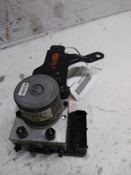 2015-2017 Hyundai Accent Abs Anti Lock Brake Pump Control Module OEM Foto 3 de 4
