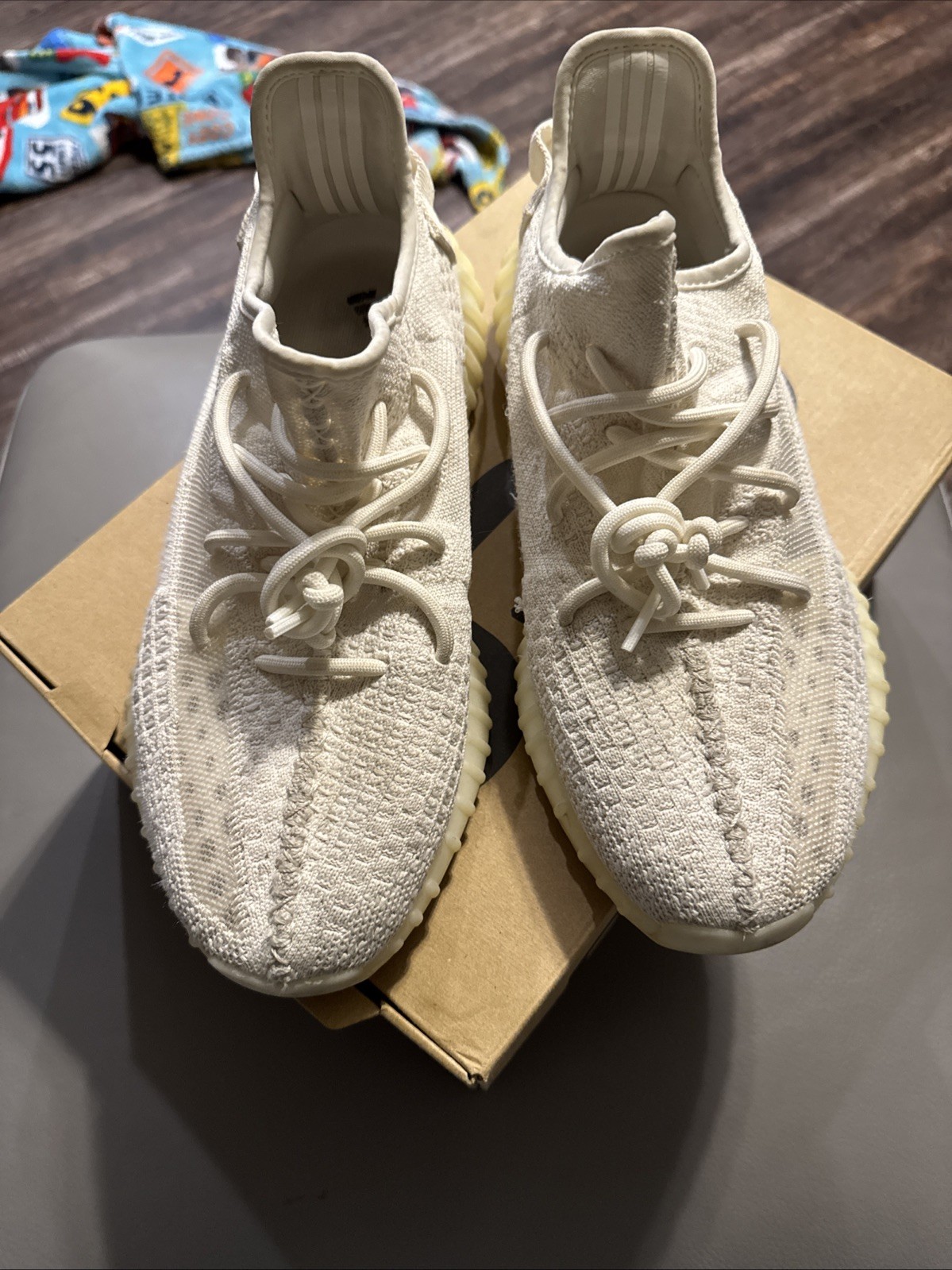 Men’s Yeezy Boost 350 V2 Size 10.5  thumbnail 2