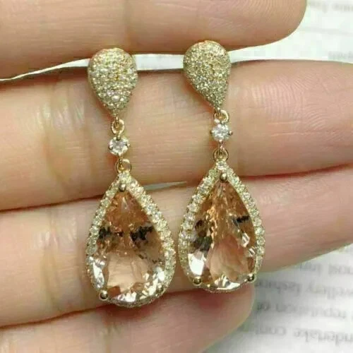 Pendiente colgante de morganita creado en laboratorio corte pera de 3,00 quilates enchapado en oro amarillo de 14 quilates Foto 3 de 3