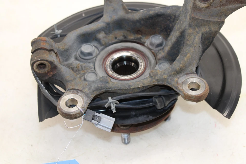 Nissan Juke 2011-2017 nudillo delantero izquierdo/husillo OEM JX79 Foto 3 de 4