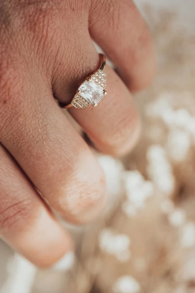 Art Deco 1.0Ct Emerald Cut CZ 14K Yellow Gold Over Engagement Wedding Ring - Image 3 of 4