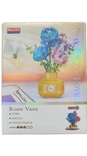 Balody Blocks Throbbing Roses Blue and Pink Rose Vase Building Blocks