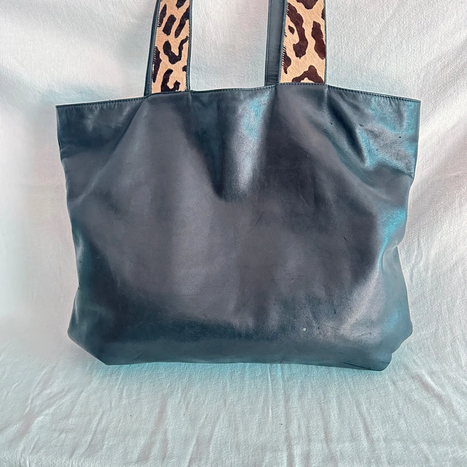 Bolso de hombro Mode Frison Haraco de cuero genuino con estampado de leopardo Foto 3 de 4