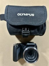 Olympus SP-620UZ Digital Camera with Camera Bag.