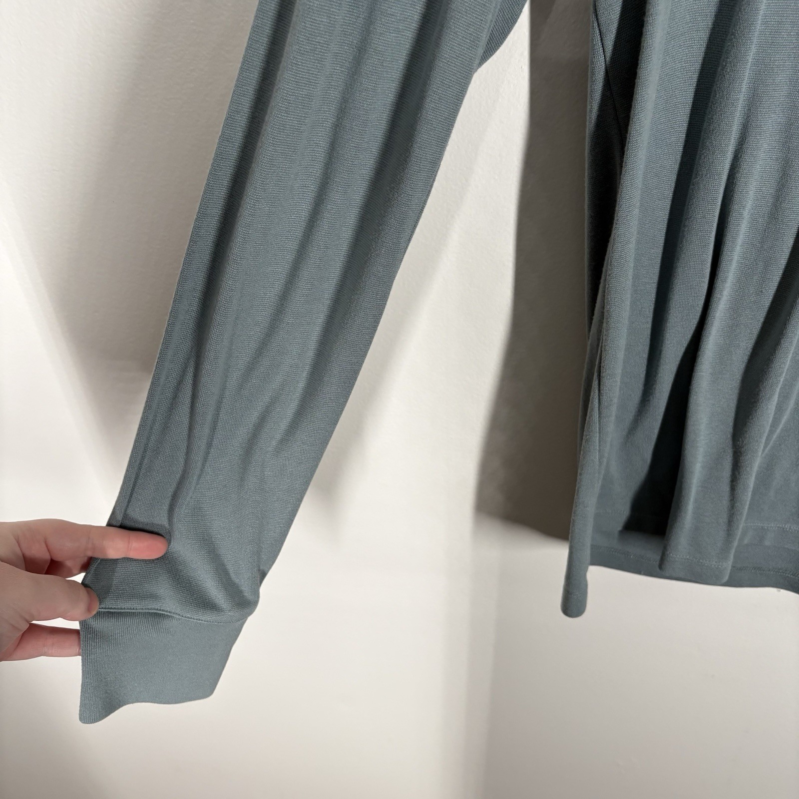 Theory Men Size S Trooper Basic Crew Neck Pullove… - image 3