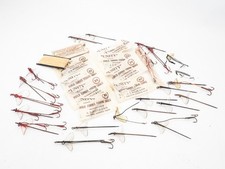 QUANTITY OF VINTAGE BAIT MOUNT LURES
