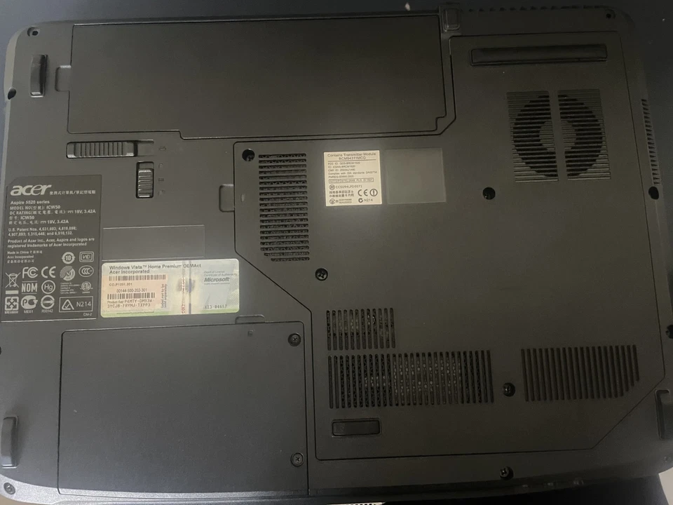 Acer Aspire 5520 NON FUNZIONANTE | Solo laptop | CPU inclusa | No RAM/SSD - Immagine 4 di 4