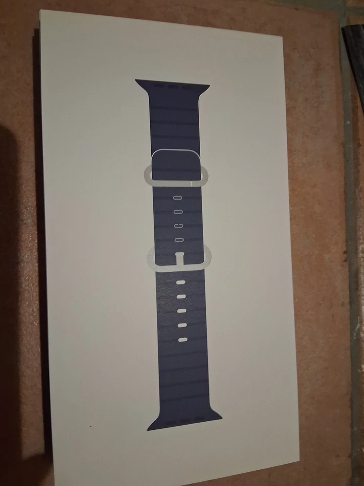 Apple Watch Ultra 3 Titan Natur Ocean Band Maritimblau 2025 Neu +OVP versiegelt  - Bild 3 von 4