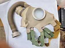 Gas Mask USSR Soviet 1973 size 5 vintage antique