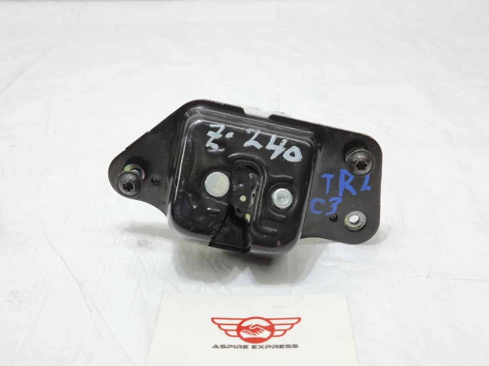 2015 Jeep Grand Cherokee Liftgate Latch  - Image 2 of 4