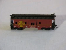 Vtg Athearn HO Scale Bay Window Caboose 1286, Santa Fe ATSF #999056, Kadees r