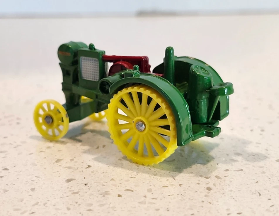 ERTL 1:64 John Deere Waterloo Boy Kerosene Tractor Diecast - Image 2 of 4