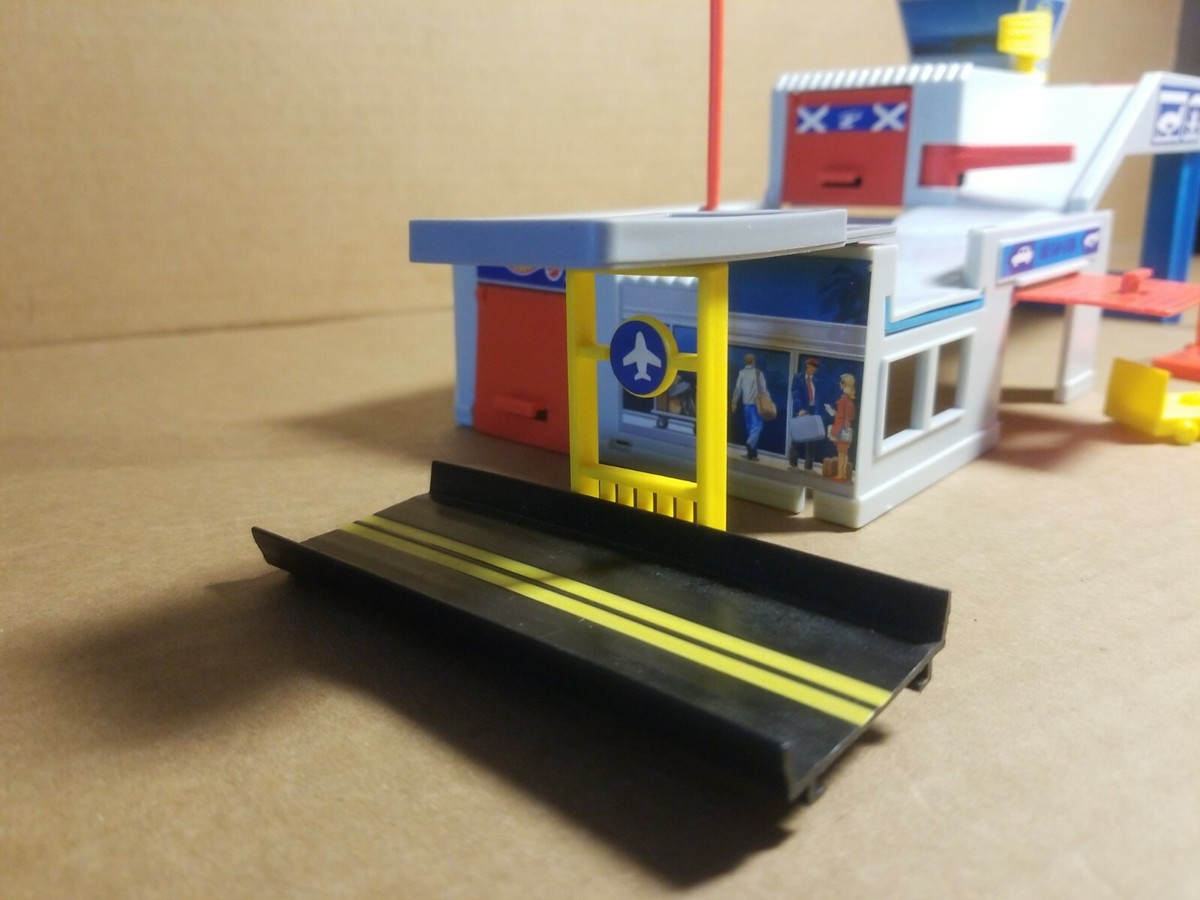 Hot Wheels 1990 City Airport Playset Parts Mostly Complete | eBay