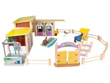 Playtive Pferdehof Ponyhof Spielwelt Holz Pferd Fohlen Pony Spielset Reiterhof