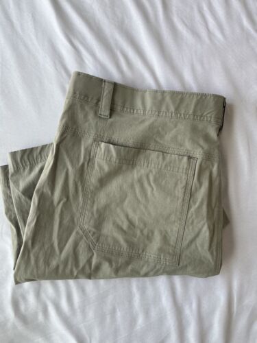 Ascend Adventure On Shorts Men's Size 36 Green Lightweight Stretch