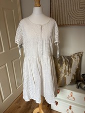 Yumi White Lace Dress Crochet Size 16 Used Once