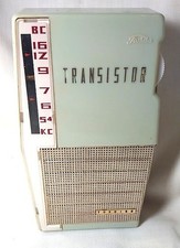 Vintage Toshiba 6TP-335 Transistor Radio in Green and White Plays Well No Cracks