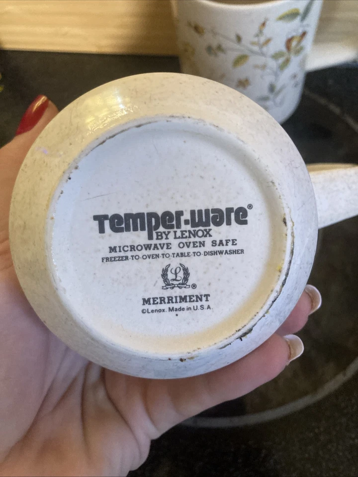 Lenox Temper-Ware 1970s Vintage Tea Cups Merriment Floral Pattern - Image 3 of 4