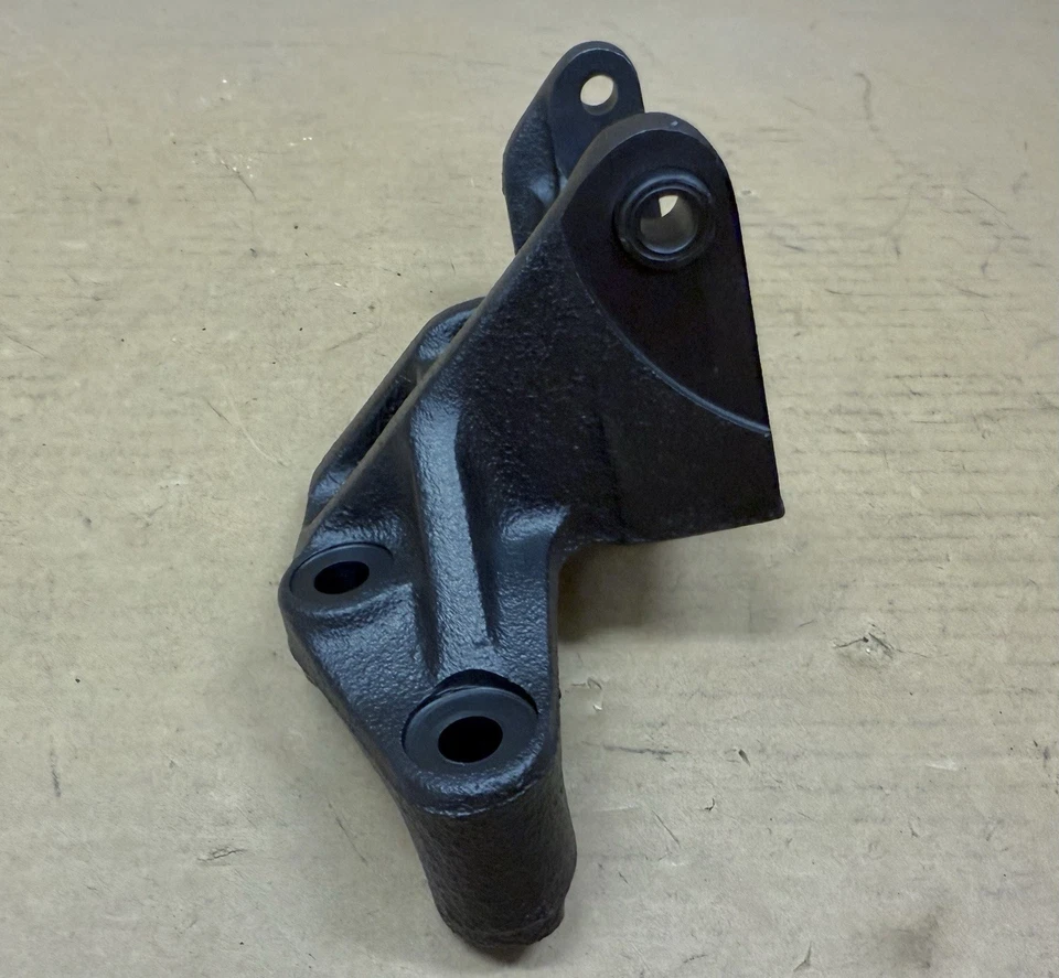 Soporte de montaje de bomba de smog para camioneta Chevrolet LUV 1972-1980 Foto 3 de 4