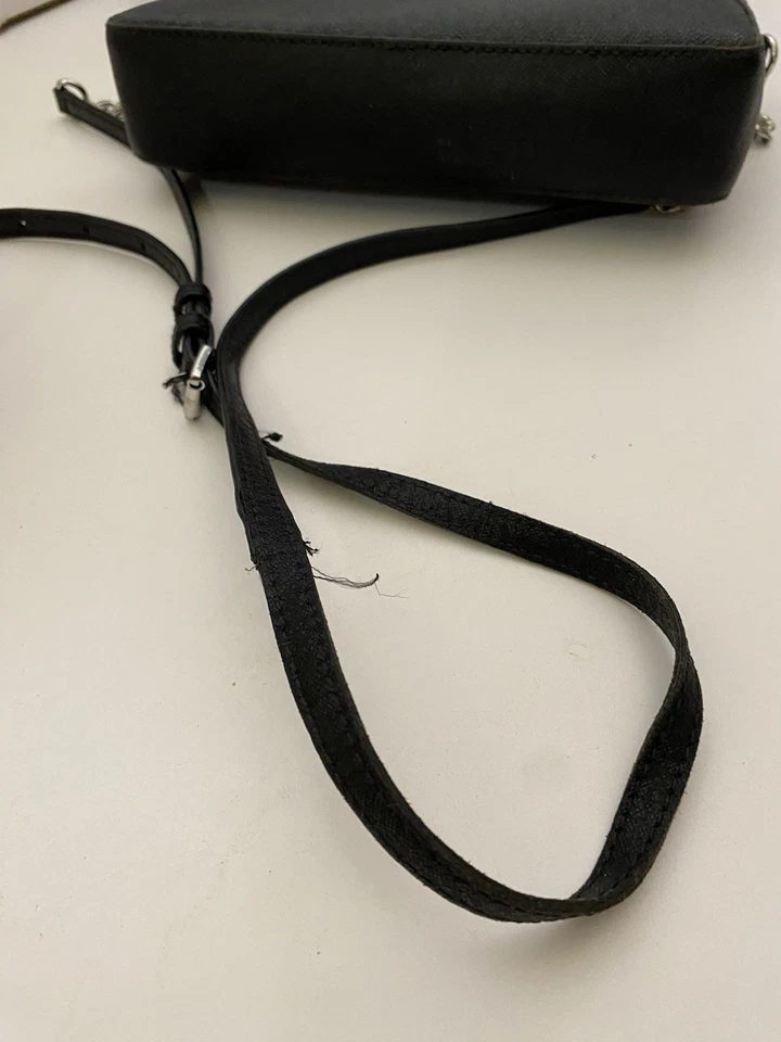 Michael Kors Jet Set Medium Black Cross Body - Image 2 of 4