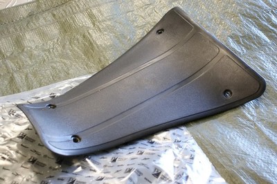 Batterie Abdeckung unten 577182 Vespa GT 125 200 L GTS 125 300 Cover Verkleidung