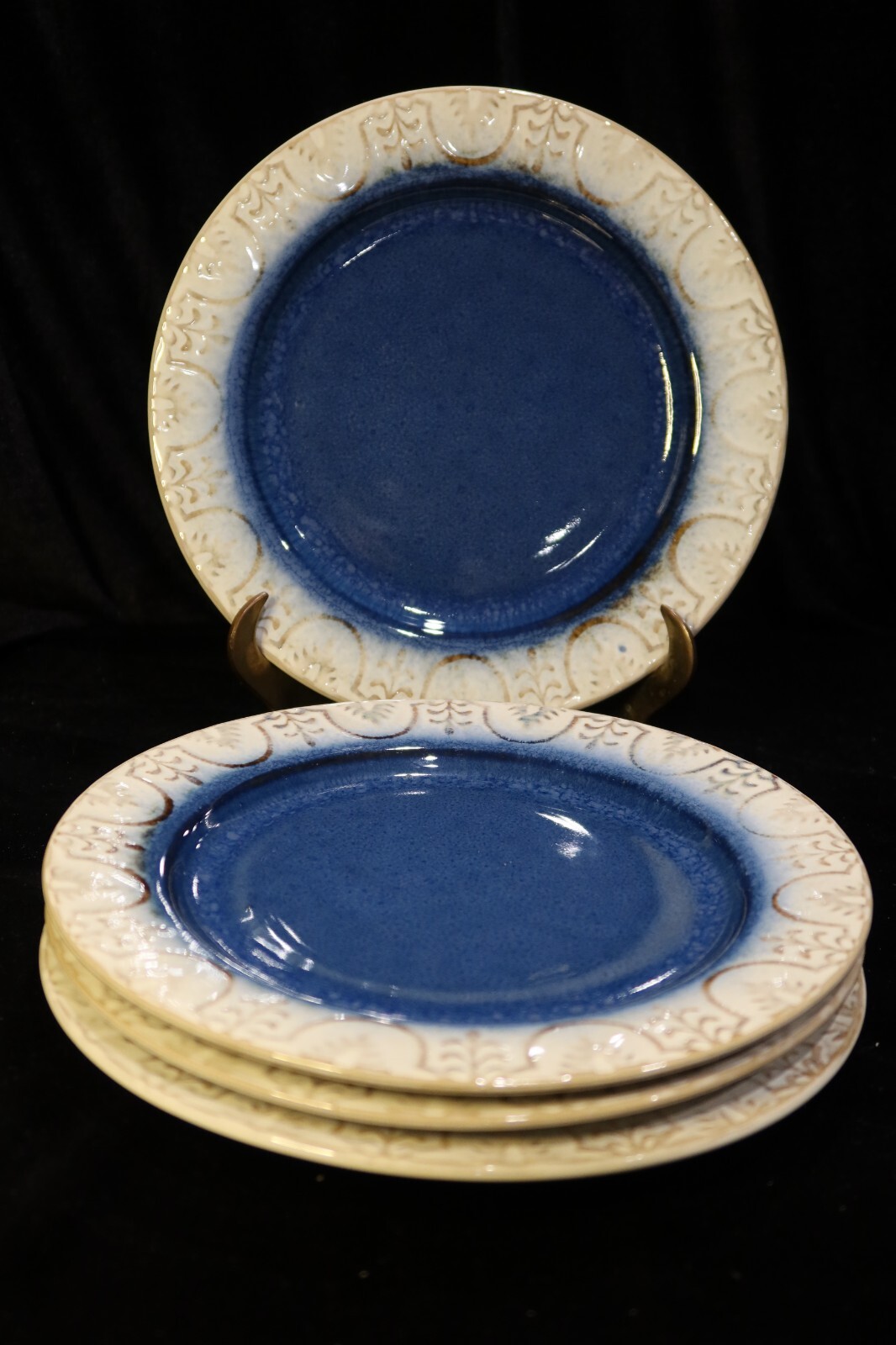 AMERICAN ATELIER GRANADA BLUE CENTER WHITE & TAN EMBOSSED BO