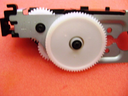 Epson Stylus Photo R200 Printer Gear Assembly - Picture 2 of 7