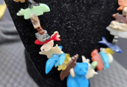 Vintage 71-Animal Navajo Carved Fetish Neckalce w Large Bear - Picture 6 of 9