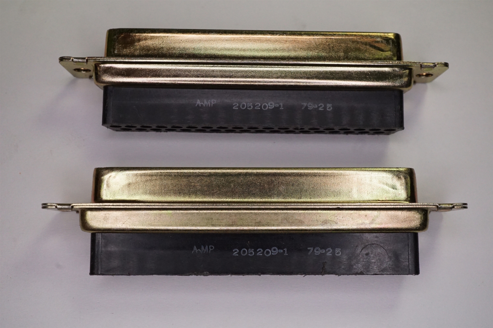 Lot of 2 205209-1 AMP HDP D Sub Metal Shell Connector Receptacle 37 ...