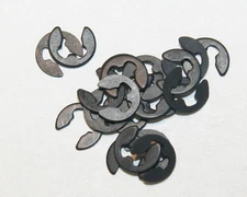 E-Clip 2.5mm Spring Steel Black, 20 pcs. TRAXXAS ASSOCIATED RC AXIAL LOSI SC