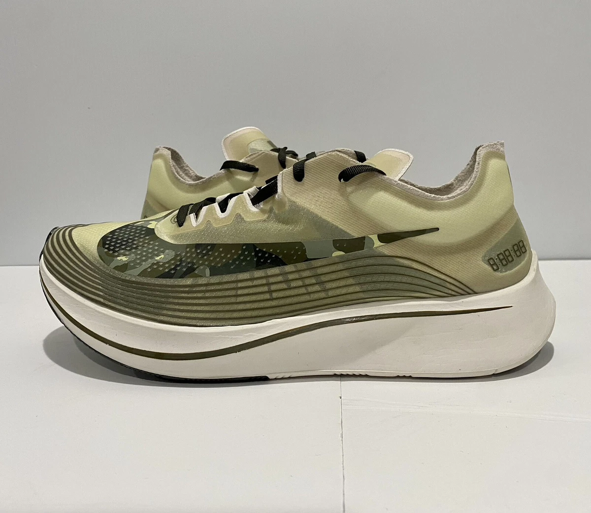 NEW Nike Zoom Fly SP Men's 15 Light Bone Black Olive Green Camo AV8074-001