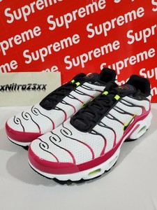 air max plus black and pink