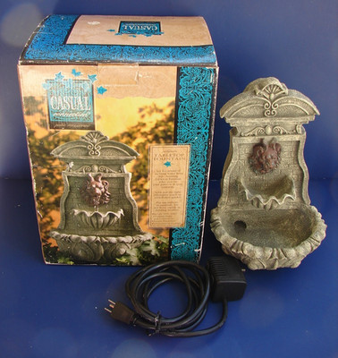 Casual Connection NIB 1995 Resin Tabletop 11'' Waterfall Fountain with Lion Head