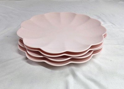 Rachel Zoe Blush Pink Scalloped Dinner Plates Set of 4 Glossy Floral Edge
