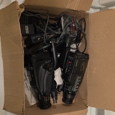 Sony Handycam CCD-F401 Video8/Hi8 Camcorder 8x Zoom A/V Out Batteries Remotes