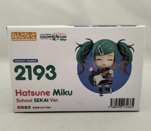 Good Smile Company Nendoroid 2193 Hatsune Miku Classroom World Ver. - Picture 16 of 17